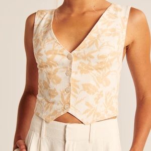 Abercrombie and Fitch Linen-Blend Vest Set Top Off White